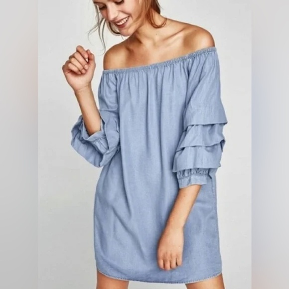 Zara Denim Dress Size Medium Blue Tiered Puff Sleeves Mini Off-The-Shoulder Jean - Picture 3 of 9